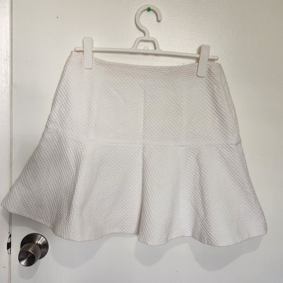 Ted Baker Dresses & Skirts - Ted Baker London Sumna Textured Skater Mini White Skirt Size 2
